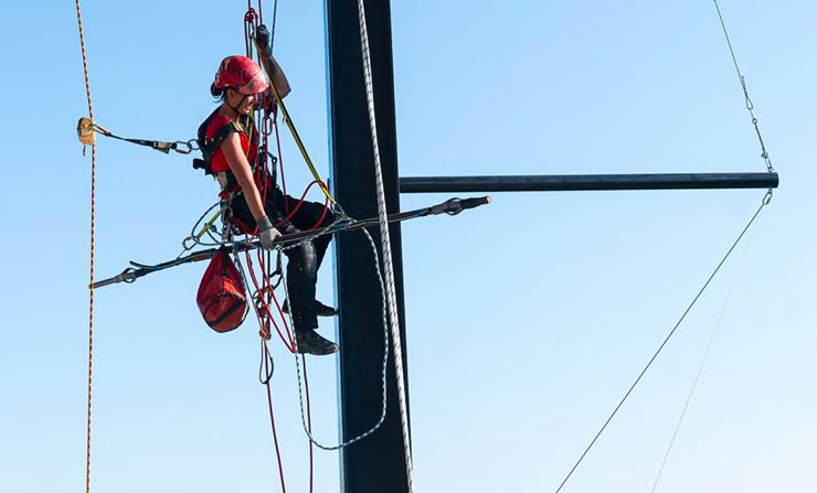 Travaux en hauteur en Île-de-France | W-Amiante, spécialiste des interventions sécurisées